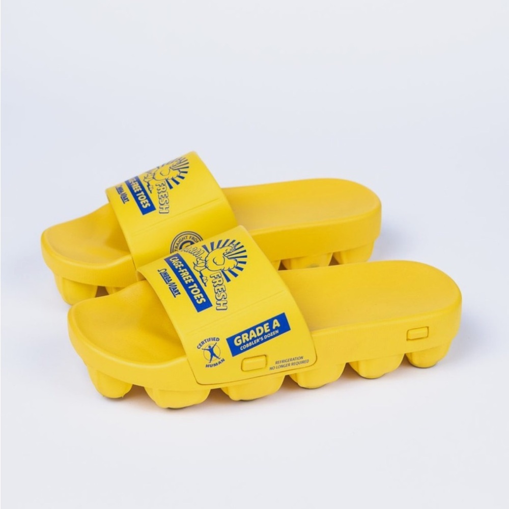 Meow Wolf Omega Mart NWT Egg Slippers